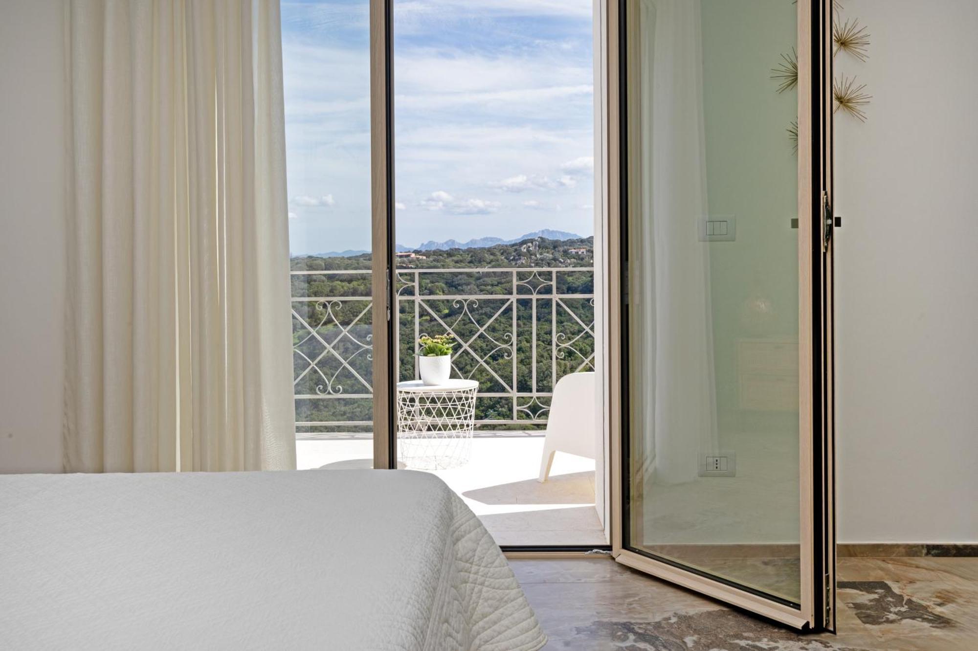 Rotareddu B&B Luogosanto ภายนอก รูปภาพ